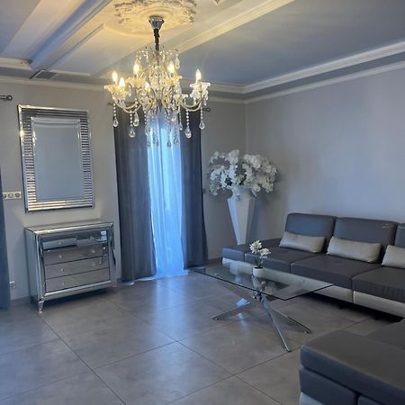 Maison Avec Picine Περπινιάν Εξωτερικό φωτογραφία